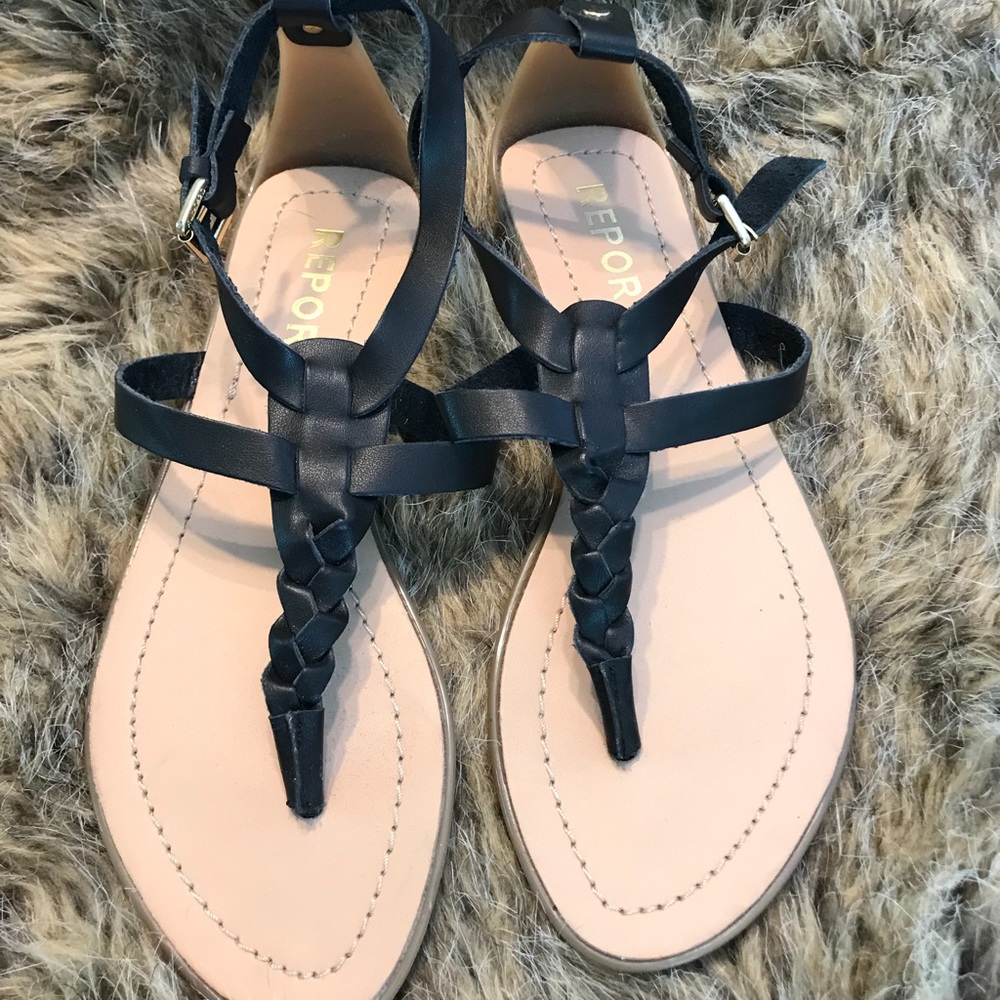 Report sandals